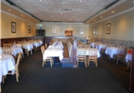 Fully equipped restaurant with large dining area and parking