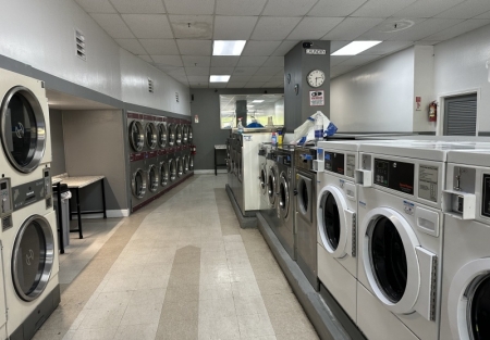 Upgrated Laundromat shop for sale in Redwood City