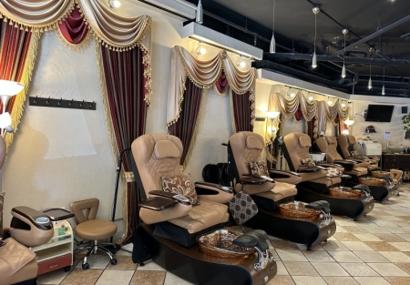Established nail salon for sale in SF North beach near hotels
