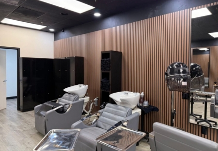 Absentee run Beauty salon for sale in Mountain View